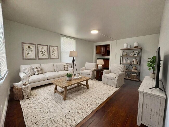 Foto del edificio - 2 Bedroom 2 Bathroom Home in Carlisle w/Bonus Rooms!