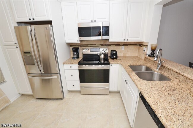 Foto del edificio - 1044 Woodshire Ln