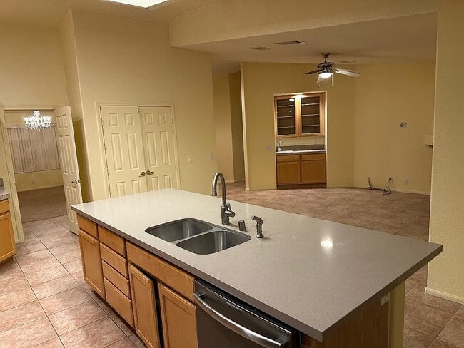 Building Photo - 109 Chelsea Cir