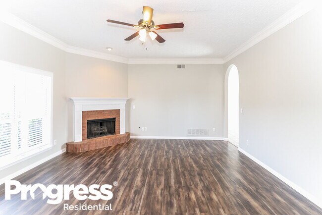 Building Photo - 9288 Lacee Ln