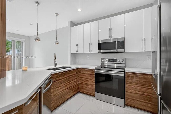 Foto del edificio - 981 SW 149th Ct