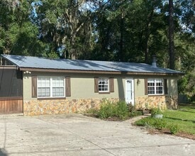 Building Photo - 2015 NE 12th Ave