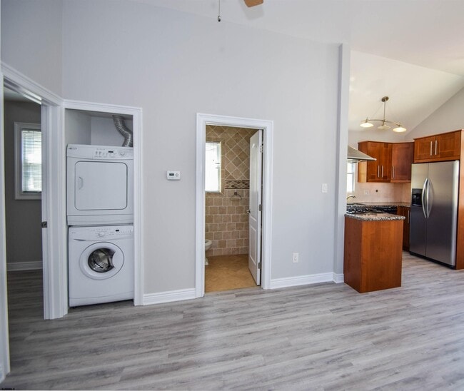 Building Photo - 11 S Jefferson Ave