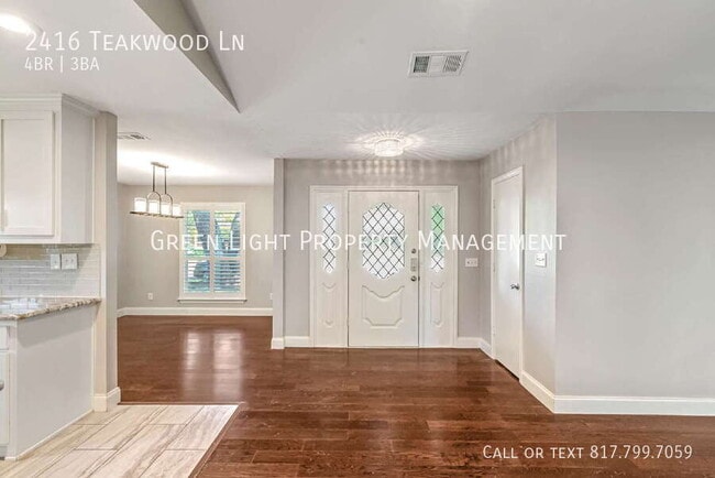 Photo - 2416 Teakwood Ln House