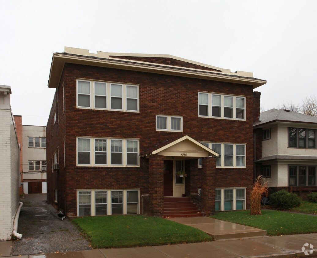Primary Photo - 4550 Bryant Ave S