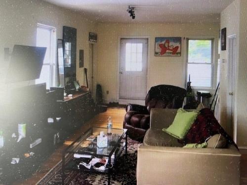 Building Photo - 2 bedroom in South Boston MA