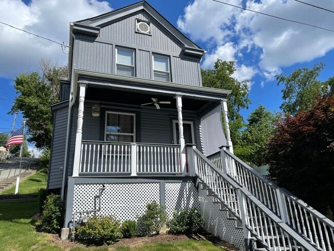 Charming 2BR Home with Large Yard & Porch in Mount Washington - Charming 2BR Home with Large Yard & Porch in Mount Washington