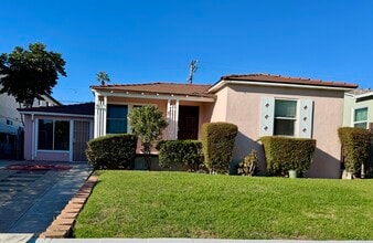 Building Photo - 1618 Missouri St