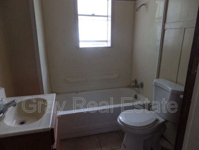 Foto del edificio - 502 E 16th St