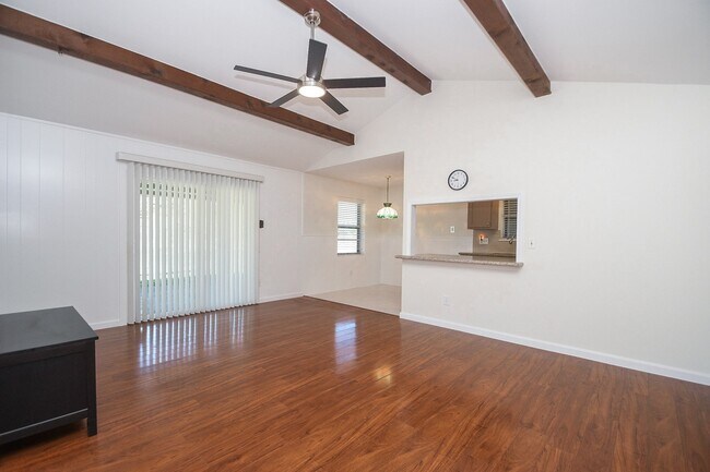 Building Photo - 2515 Valleyfield Dr