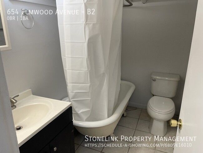Foto del edificio - 654 Elmwood Avenue