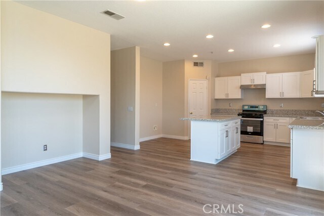 Building Photo - 14839 Hillstone Ave