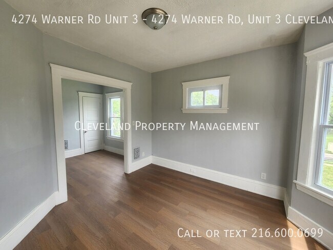 Foto del edificio - 4274 Warner Rd