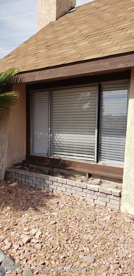 Building Photo - 4 br, 2 bath House - 7370 SILVER LEAF WAY