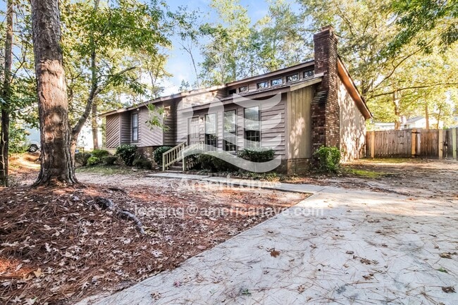 Building Photo - 14 Greys Ct
