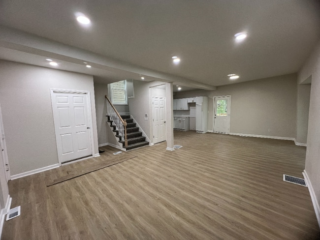 Building Photo - 3029 Woodland Ave