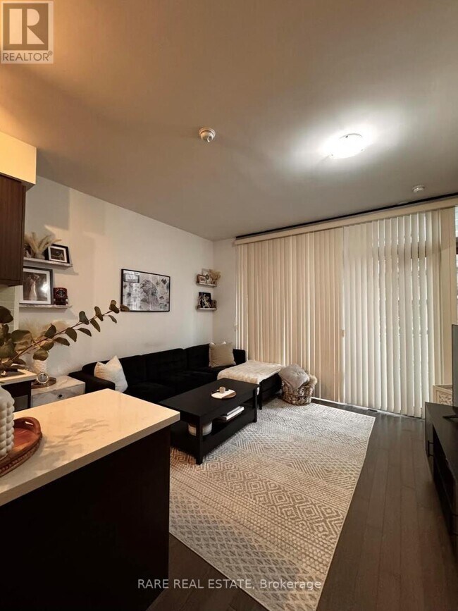 Building Photo - 39 Queens Quay E