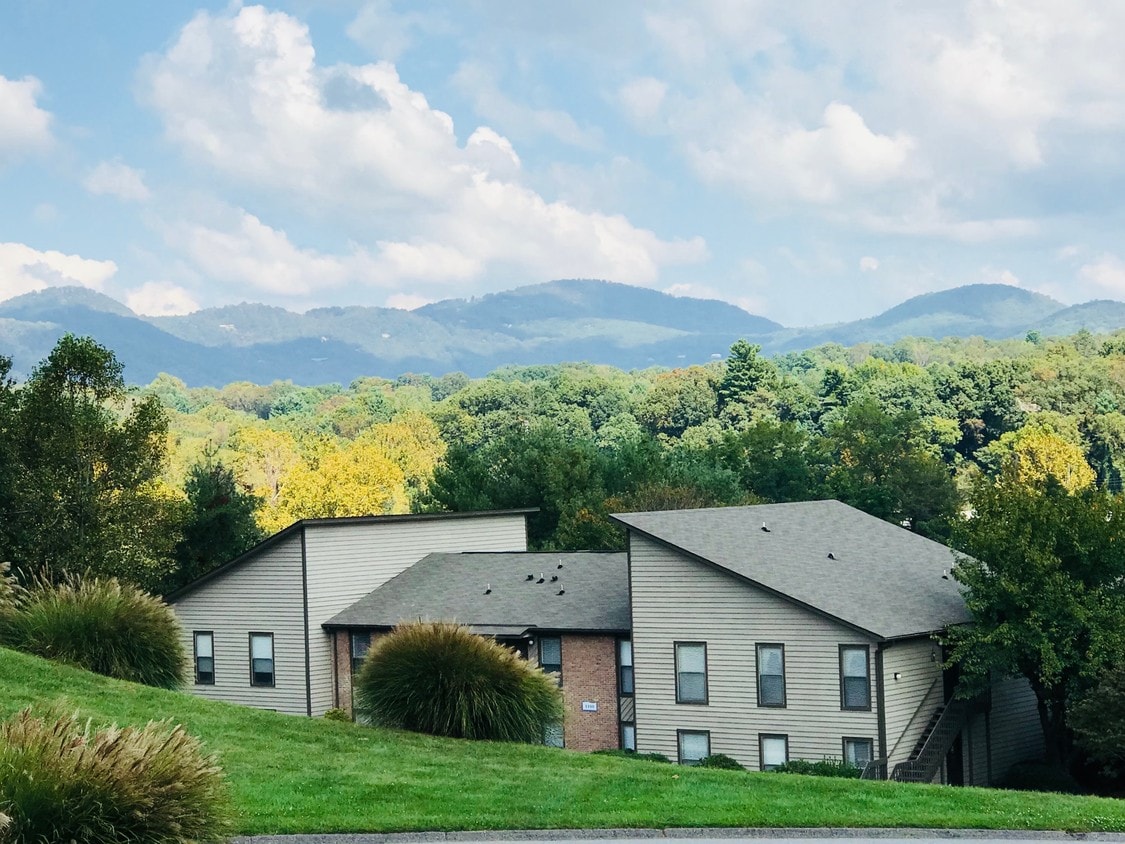 River Ridge 1906 River Ridge Dr Asheville, NC Apartments for Rent