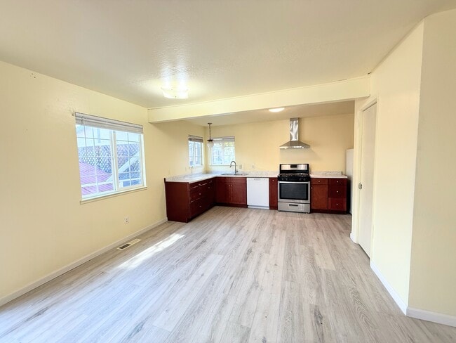 Foto del edificio - 282 W St Charles St