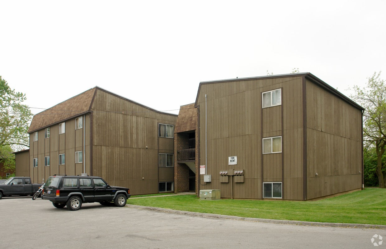 Primary Photo - 64 Neff St