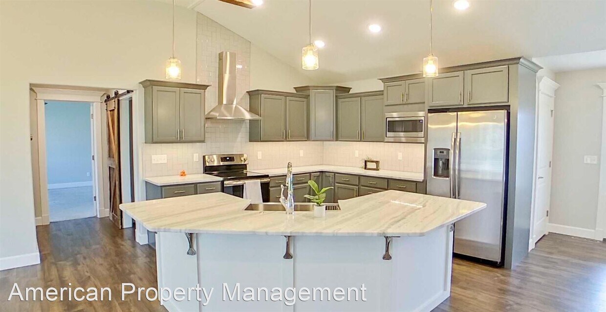 Primary Photo - 5 br, 3 bath House - 9245 Caras Way