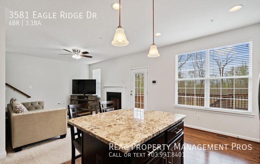 Building Photo - 3581 Eagle Ridge Dr