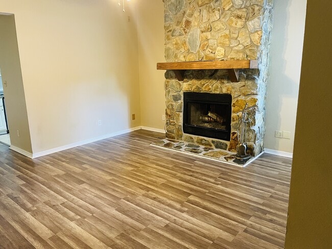 Building Photo - 5311 Water Valley Dr