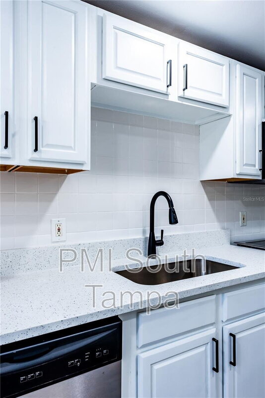 Foto del edificio - 3402 W Van Buren Dr