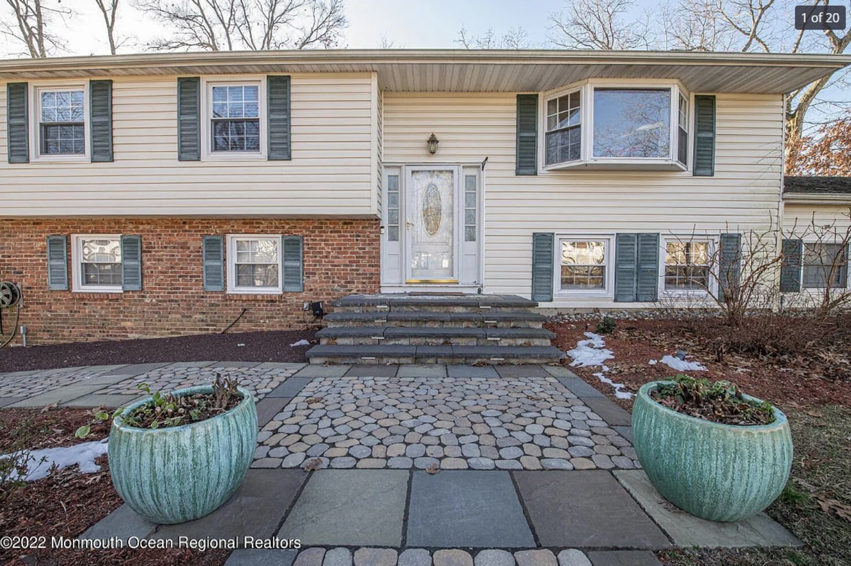 Foto principal - 329 Colonial Dr