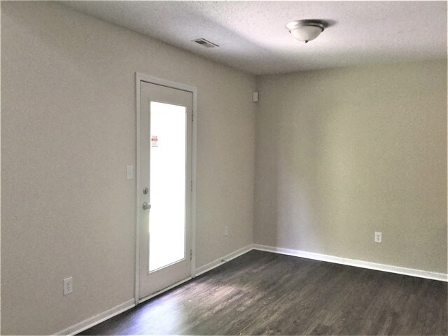 Building Photo - 4422 Autumn Crest Court