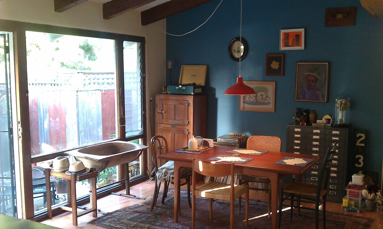 Foto del edificio - 3407 Caroline Ave