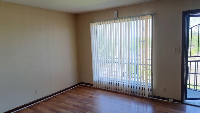 Foto del edificio - 1120 Bessemer Rd