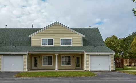 Primary Photo - Riverside Townhomes