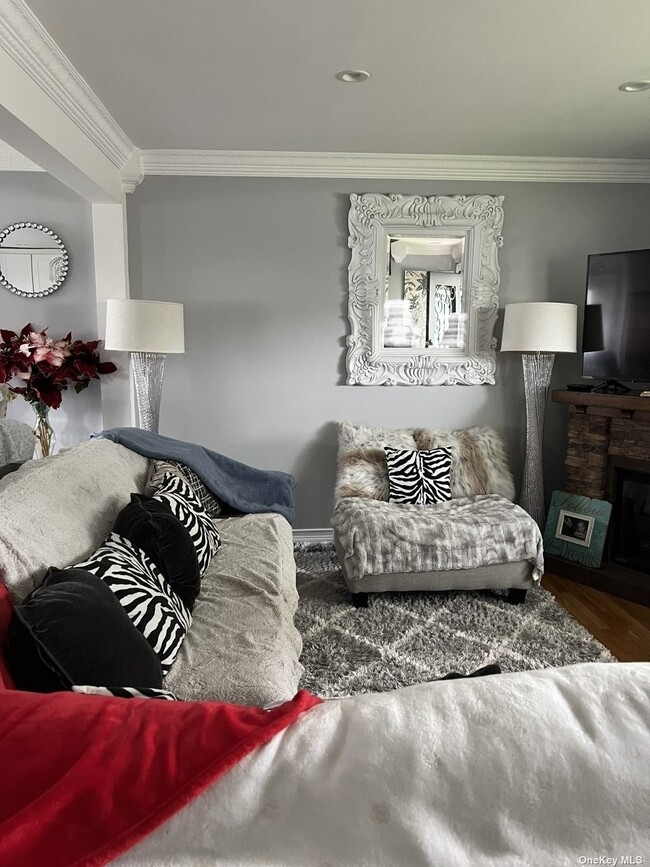 Foto del edificio - 74 Briarcliff Rd