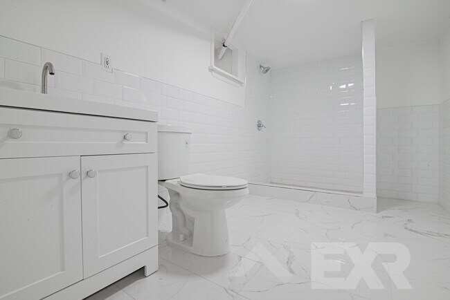 Foto del edificio - 310 Sumpter St