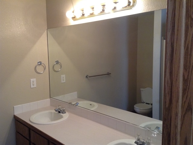 Building Photo - 3204 Birney Ct