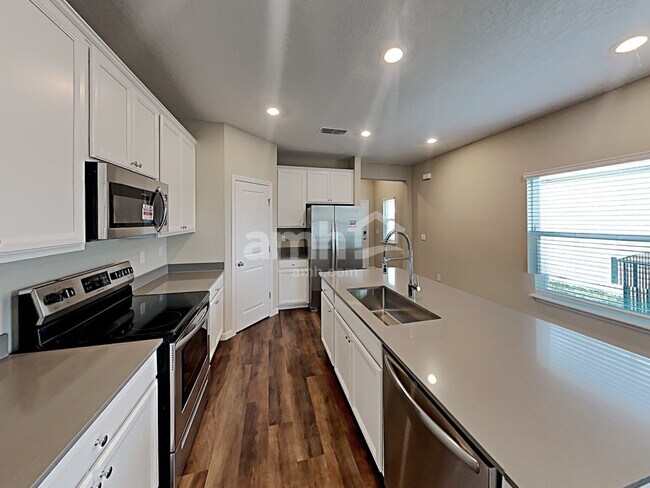 Building Photo - 179 Spruce Pt