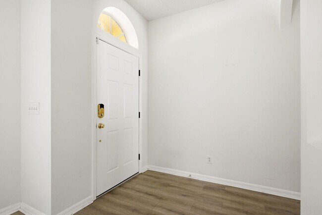 Foto del edificio - Newly renovated home with large Fenced Yard