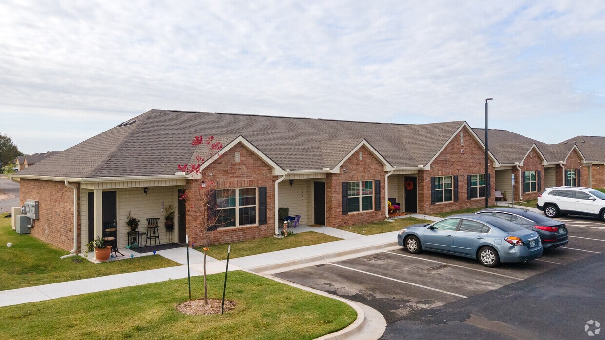 Greenwood Estates Apartments Oklahoma City, OK