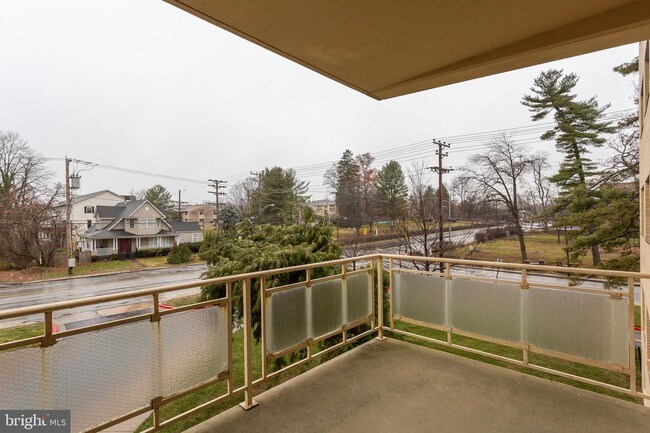 Building Photo - 7121 Park Heights Ave