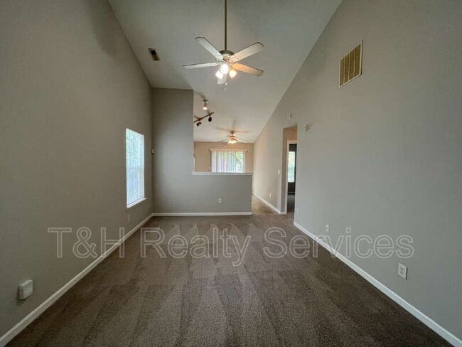 Building Photo - 10939 Amber Glow Ln