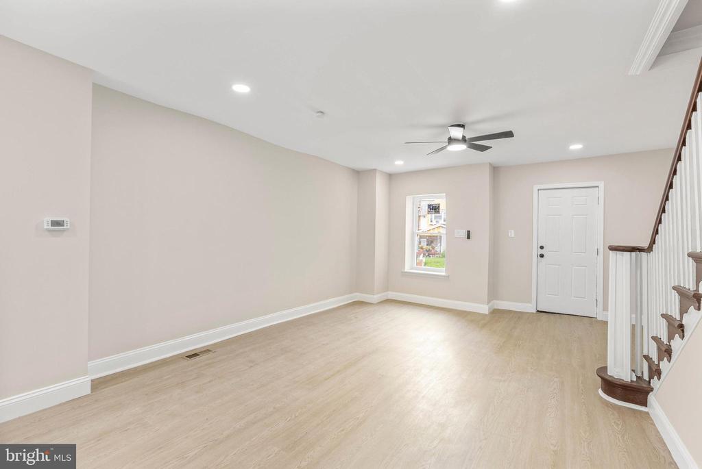 Foto principal - 7010 Cedar Park Ave