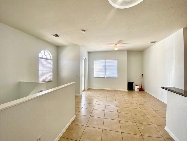 Building Photo - 5800 Hampton Hills Blvd