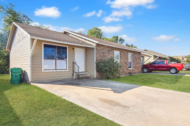 Foto del edificio - 1626 Kelly Dr