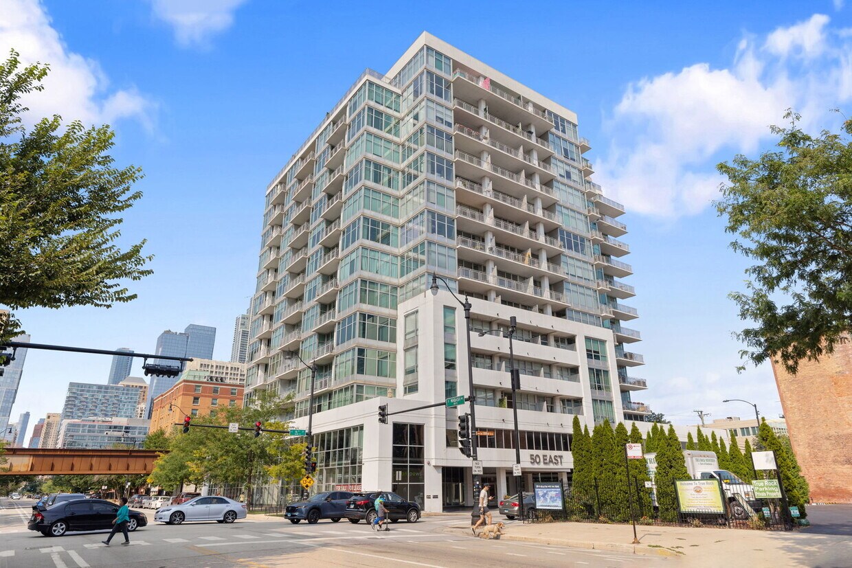 Foto principal - 50 E 16th St