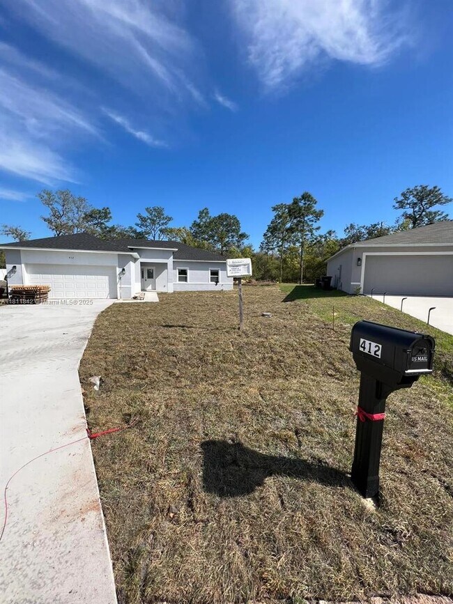 Building Photo - 412 Oakland Ln