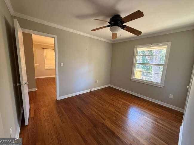 Building Photo - 1885 Crystal Dr