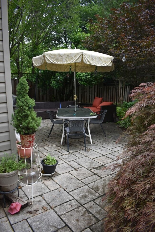 Building Photo - Charming 4BR House in Falls Church