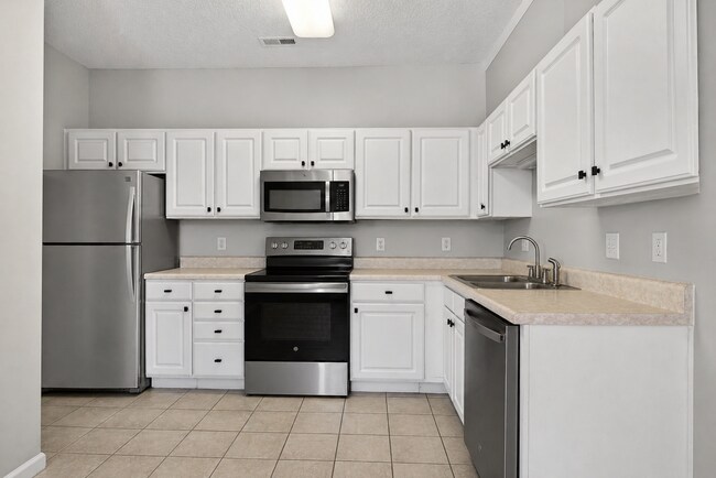 Foto del edificio - 2510 Friedland Pl