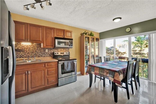 Foto del edificio - 9311 SW 4th St